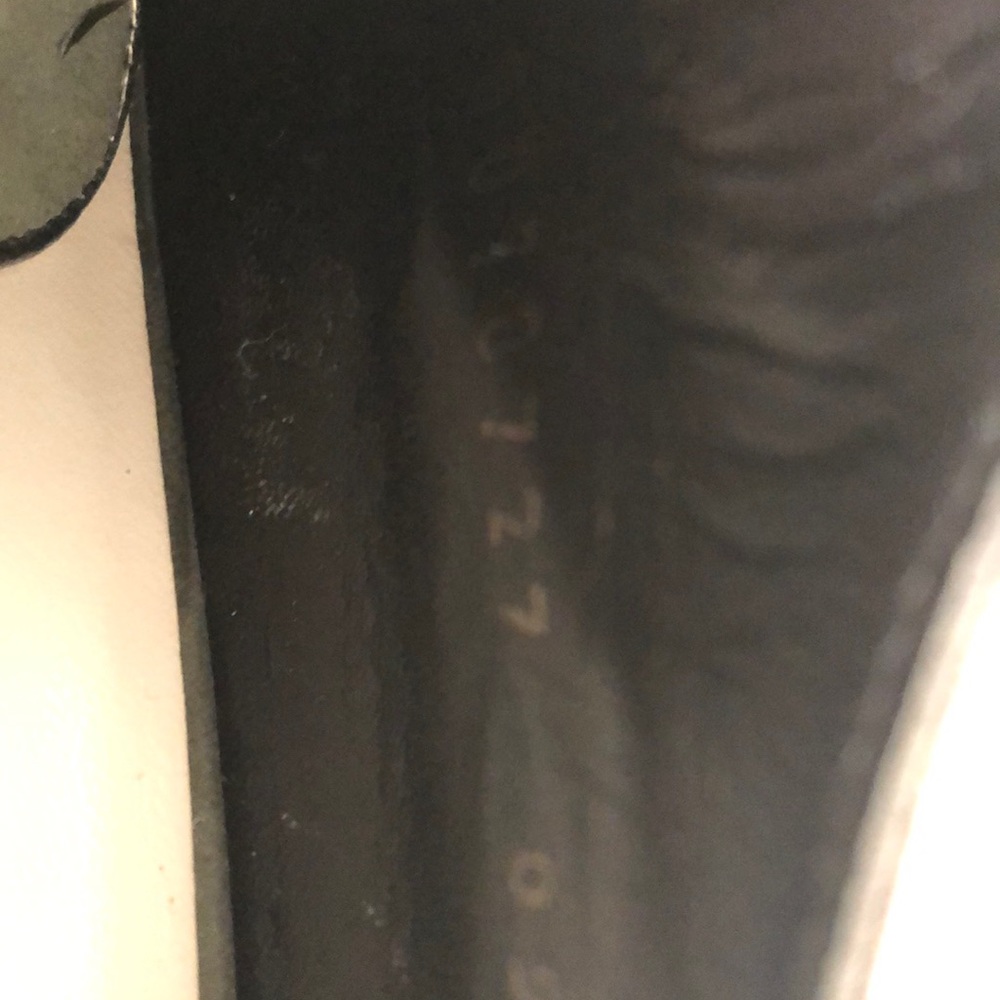 Shoes - Picture 5 of 5